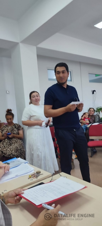 Қауіпсіздік шаралары бойынша" Балалар ойнайды, бірақ ұшпайды" балалардың терезеден құлап кетуінің алдын алу  бойынша 1-6  сынып оқушыларының  ата- аналарымен  тақырыптық кездесу өткізілді.